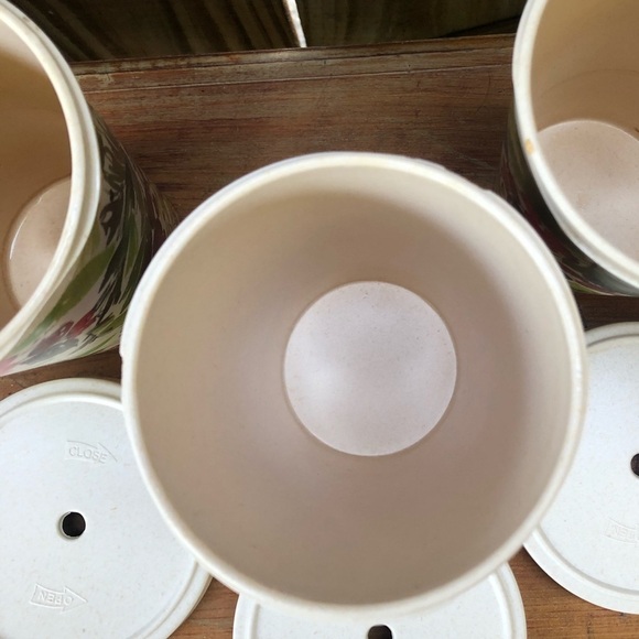 Set of 4 Patina Vie Holiday Holley Berry Bamboo Travel Tumblers & Lids Size 16oz - Picture 7 of 10